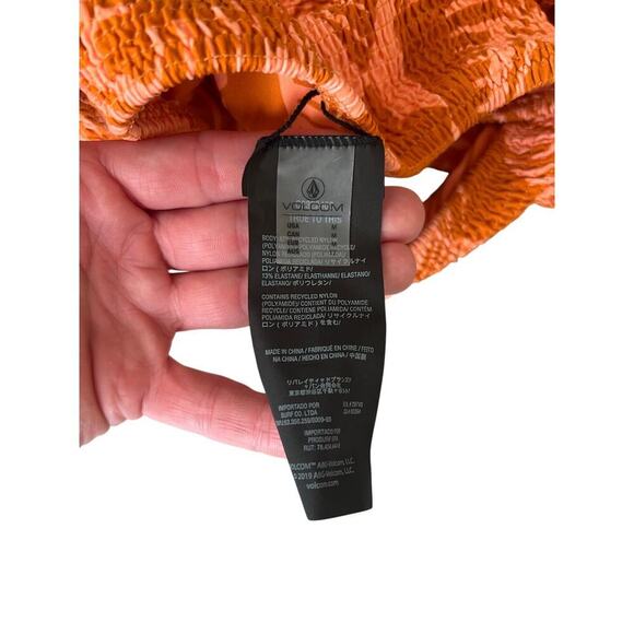 VOLCOM BLOCKED OUT SKIMPY BOTTOM in Irange, size Medium, NWT - Picture 6 of 8